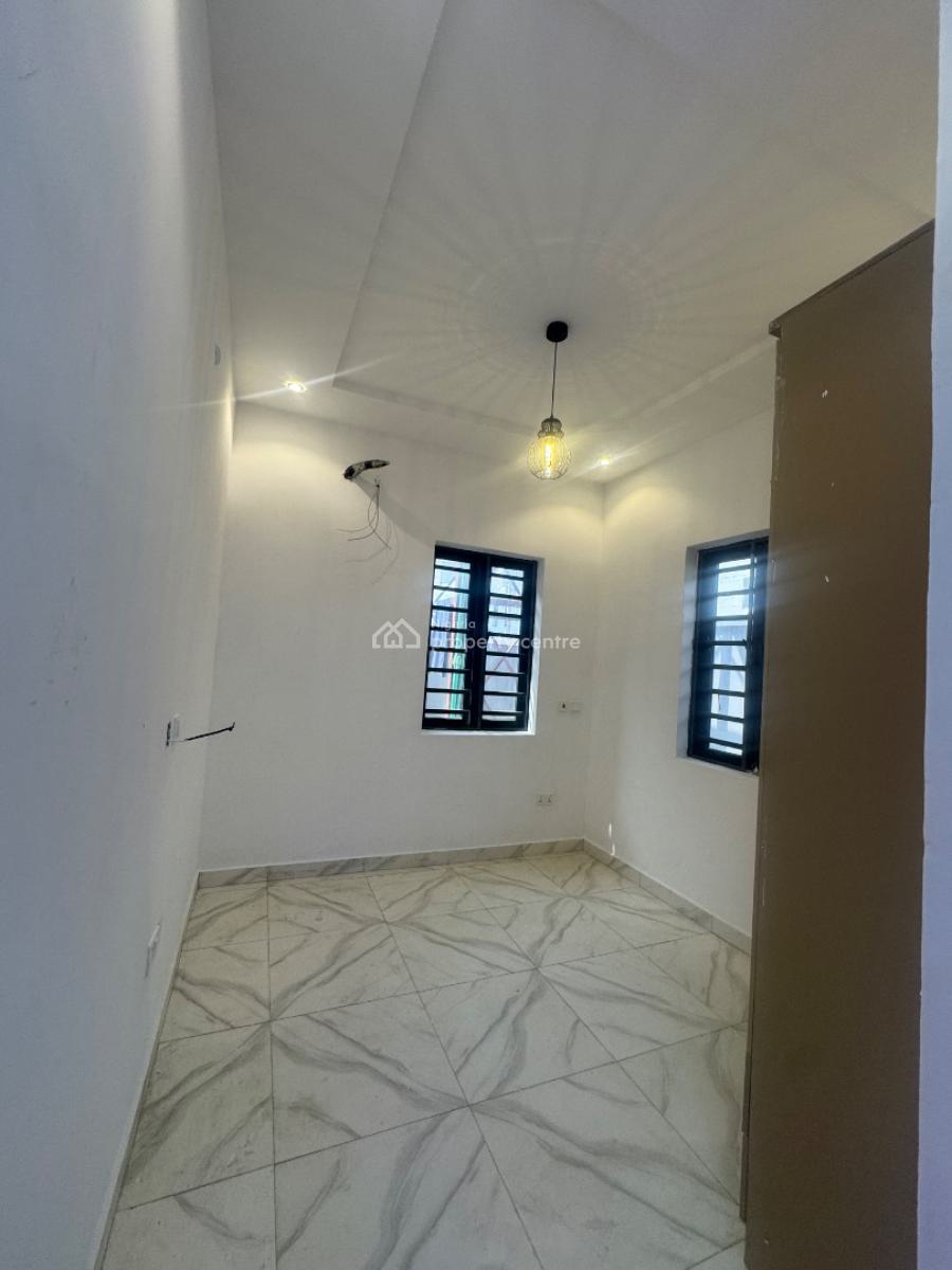 Newly Built Standard 2 Bedroom Apartment, Orchid Road, Lekki, Lagos, Flat / Apartment for Rent