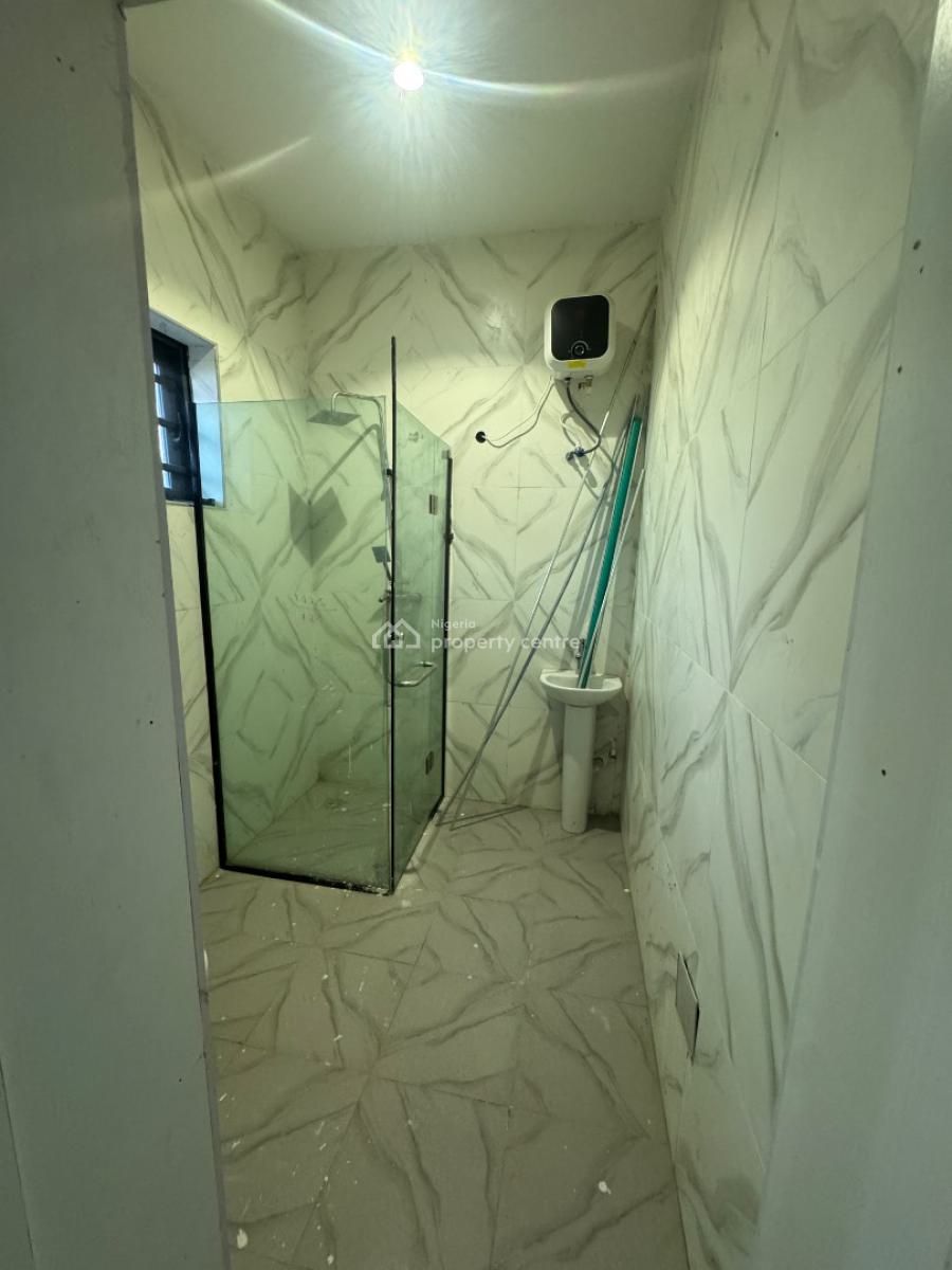 Newly Built Standard 2 Bedroom Apartment, Orchid Road, Lekki, Lagos, Flat / Apartment for Rent