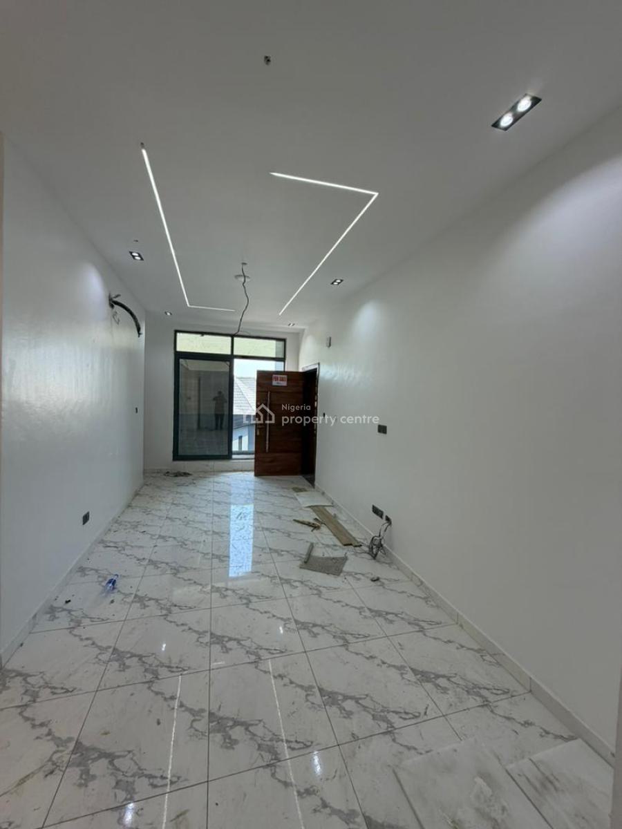 2 Bedroom Apartment, Chebron Toll Gate, Lekki Expressway, Lekki, Lagos, Block of Flats for Sale