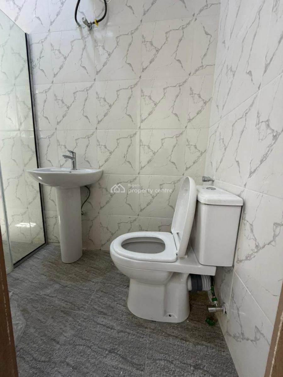 2 Bedroom Apartment, Chebron Toll Gate, Lekki Expressway, Lekki, Lagos, Block of Flats for Sale