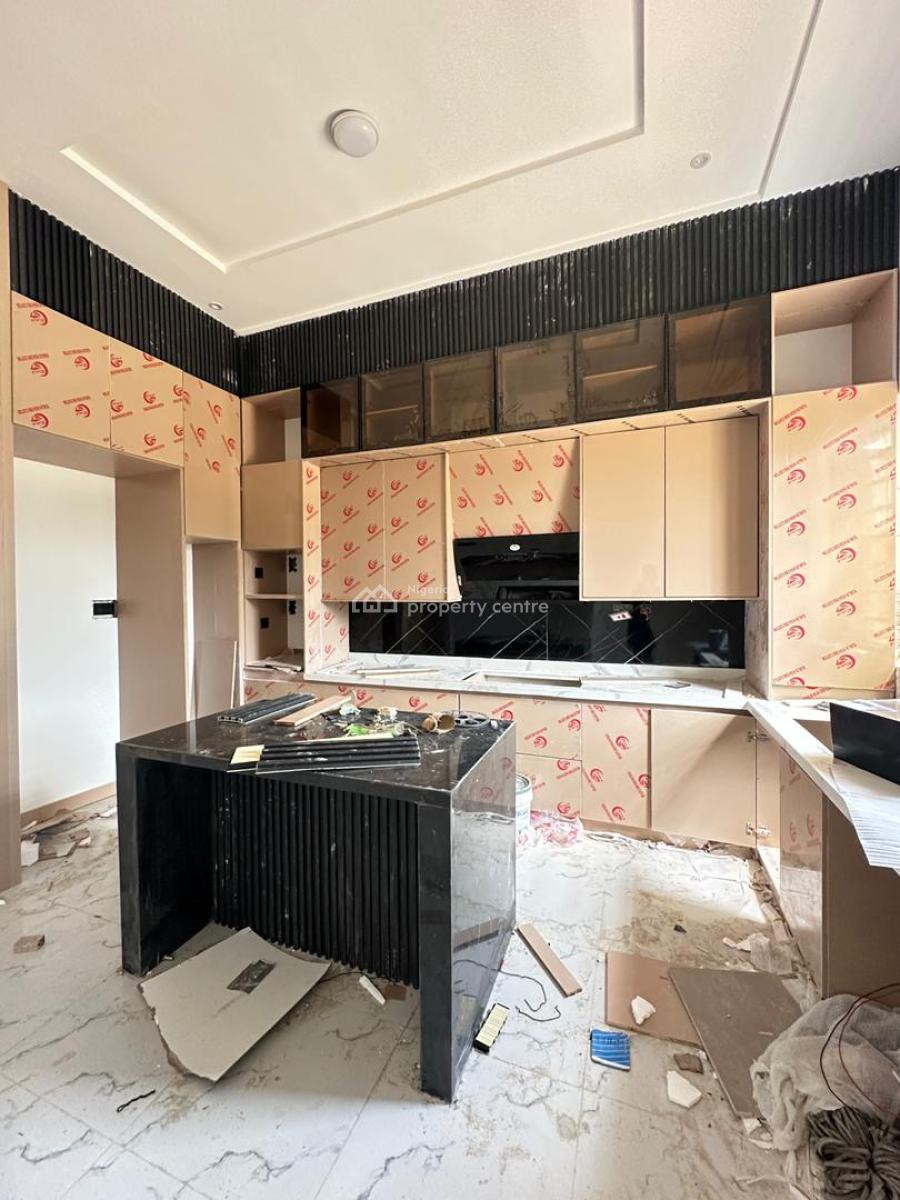 Luxurious 4 Bedroom Terrace Duplex with Bq, Vgc, Lekki, Lagos, Terraced Duplex for Sale