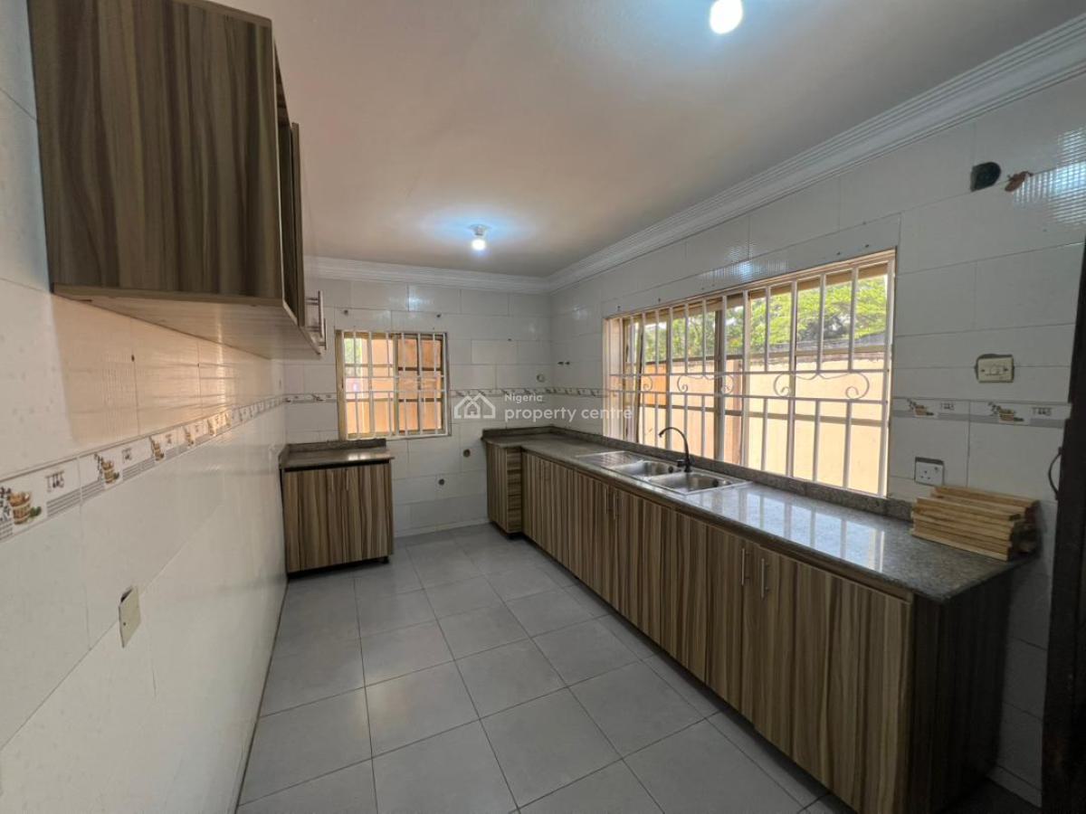 6 Bedroom Fully Detached Duplex with 2 Rooms Bq, Vgc, Lekki, Lagos, Detached Duplex for Rent