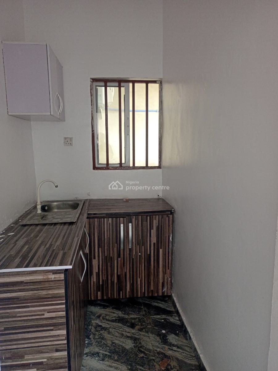 1 Room Self Contain Upstairs, Igboefon, Lekki, Lagos, Self Contain (single Rooms) for Rent