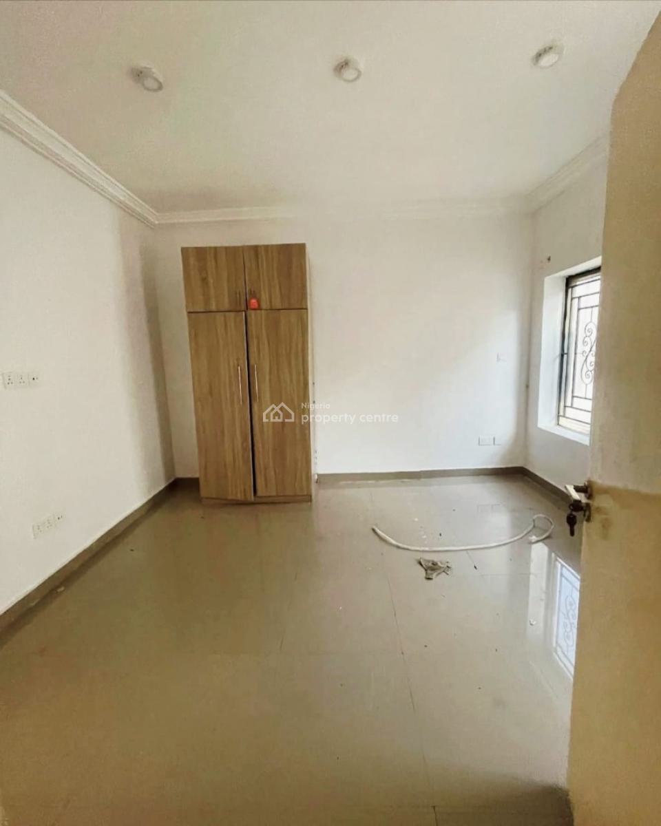 Spacious 3 Bedroom Apartment, Ikota, Lekki, Lagos, Flat / Apartment for Sale
