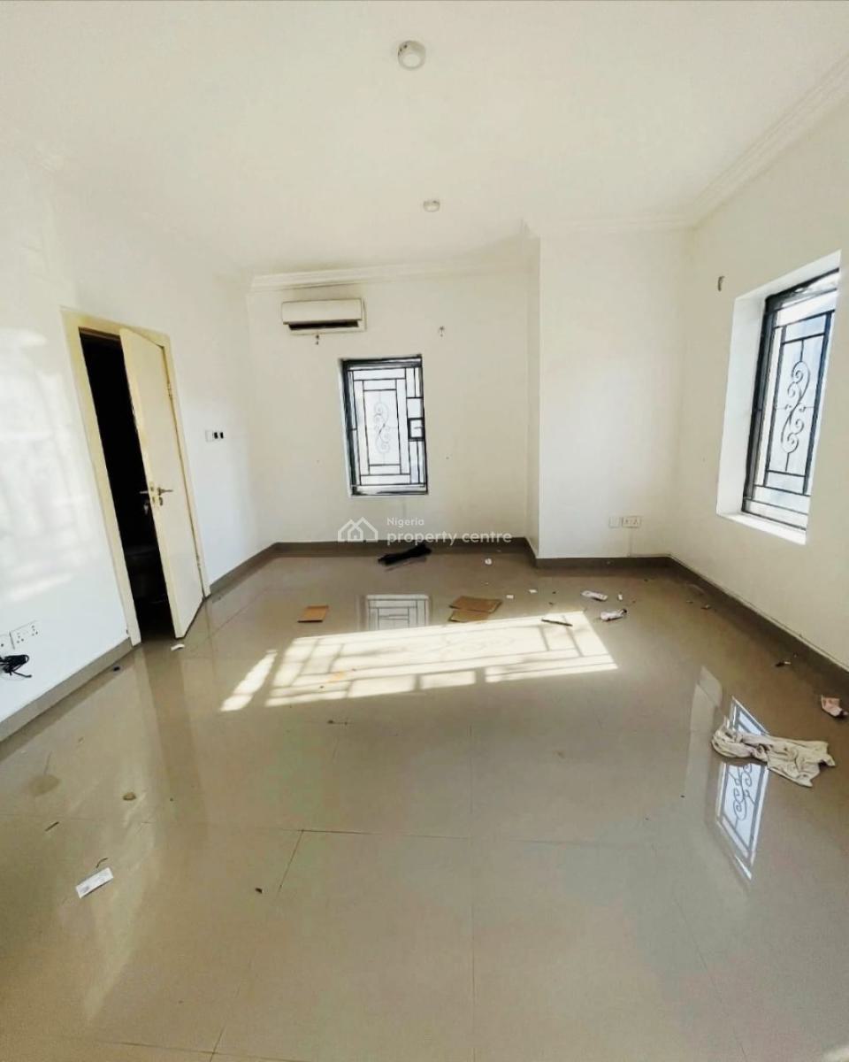 Spacious 3 Bedroom Apartment, Ikota, Lekki, Lagos, Flat / Apartment for Sale