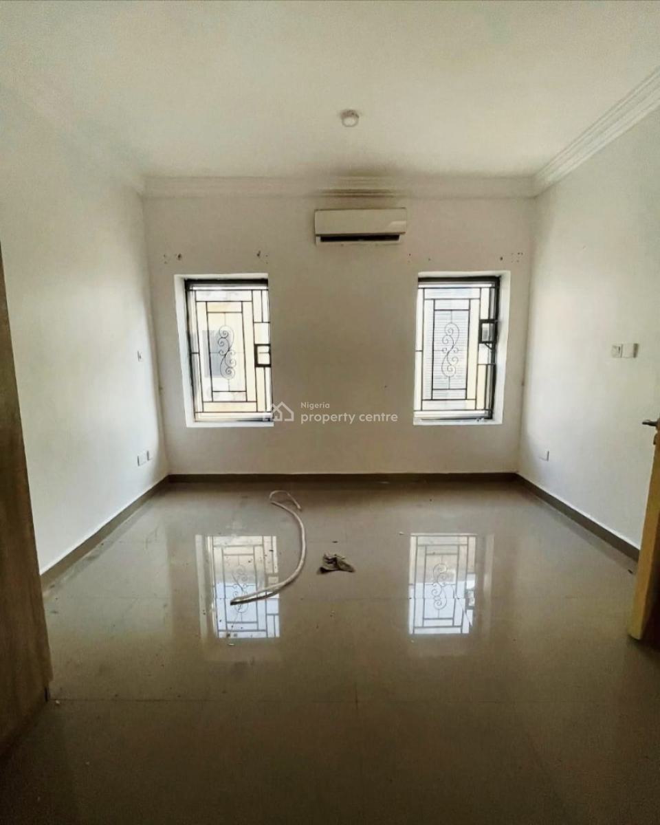 Spacious 3 Bedroom Apartment, Ikota, Lekki, Lagos, Flat / Apartment for Sale