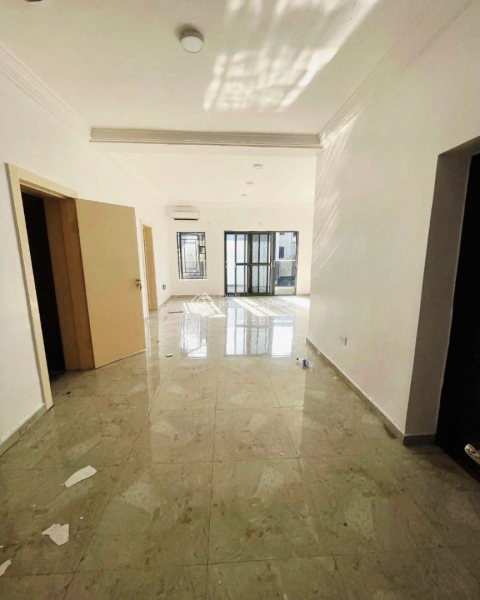 Spacious 3 Bedroom Apartment, Ikota, Lekki, Lagos, Flat / Apartment for Sale