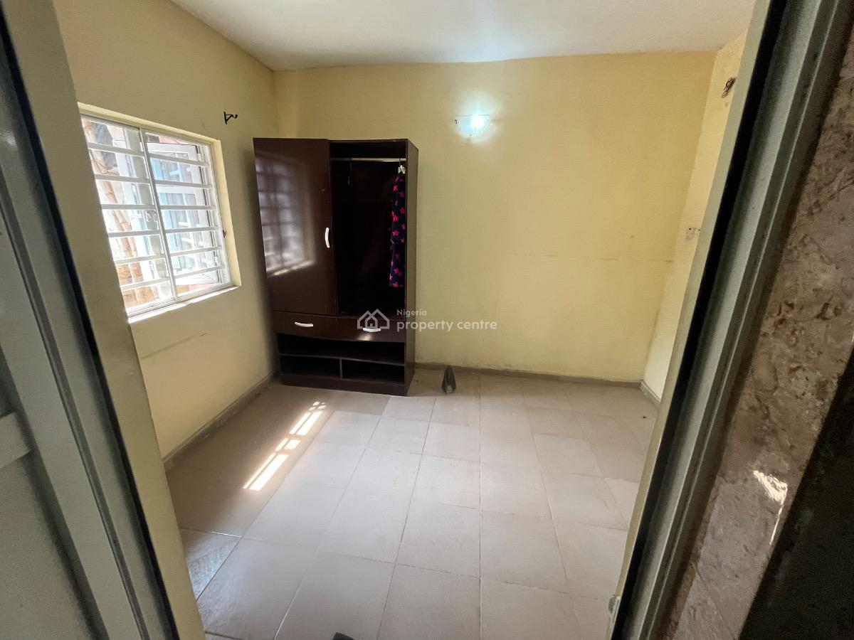 Mini Flat, Olowora, Magodo, Lagos, Mini Flat (room and Parlour) for Rent