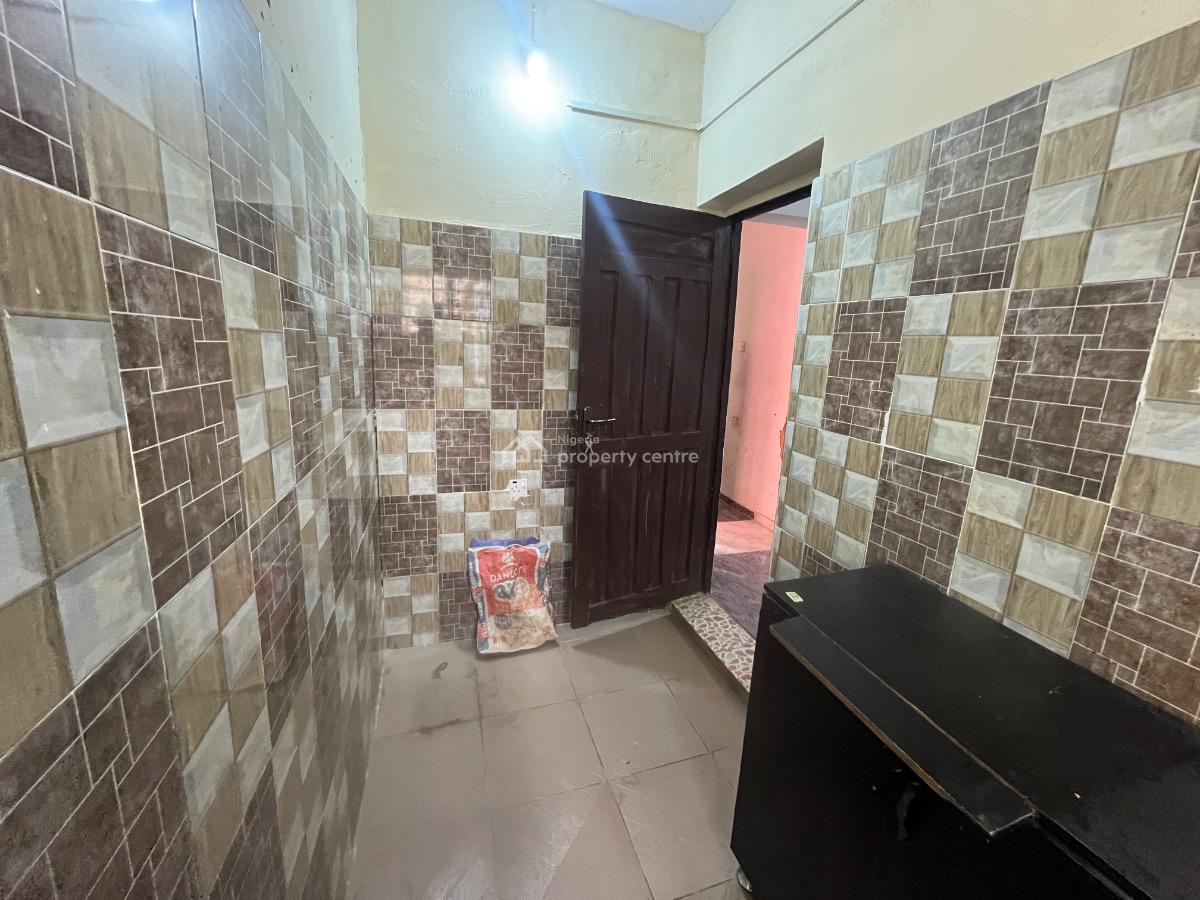 Mini Flat, Olowora, Magodo, Lagos, Mini Flat (room and Parlour) for Rent
