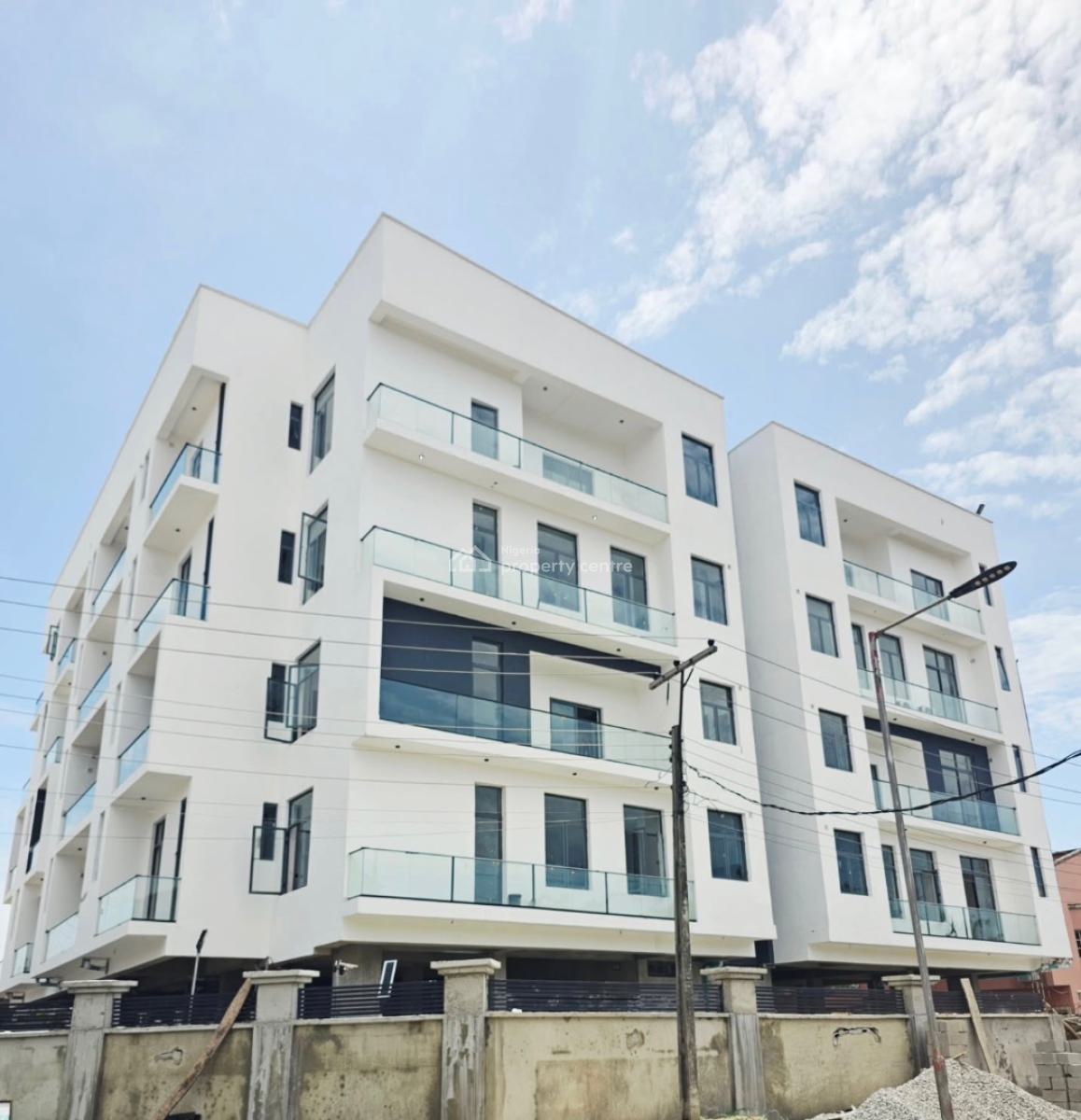 Spacious 2 Bedroom Apartment with Pool,elevator,gym and Bq, Lekki Phase 1, Lekki, Lagos, Block of Flats for Sale