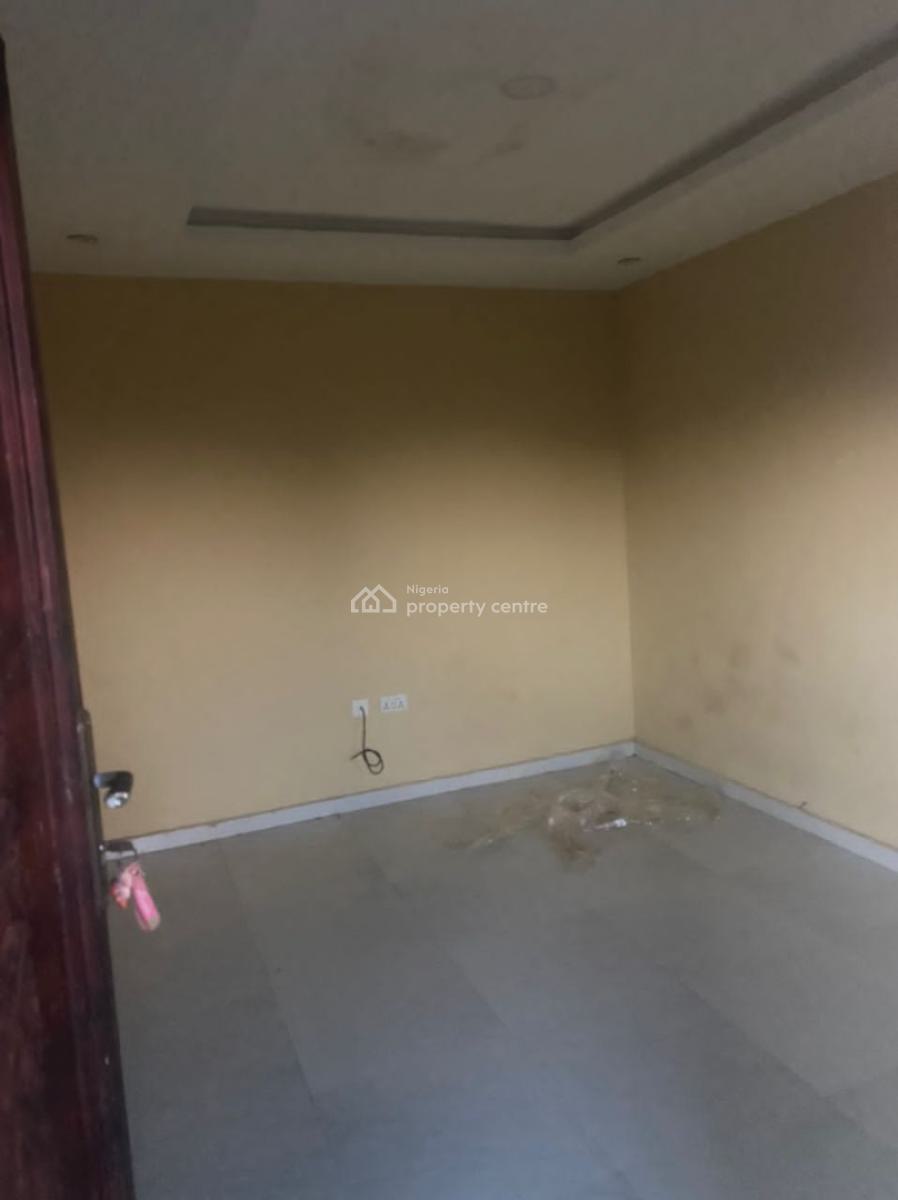 Luxurious a Roomself Contain Pop Upstair, Desa Community Close to Express Ibeju Lekki Lagos, Ibeju Lekki, Lagos, Self Contain (single Rooms) for Rent