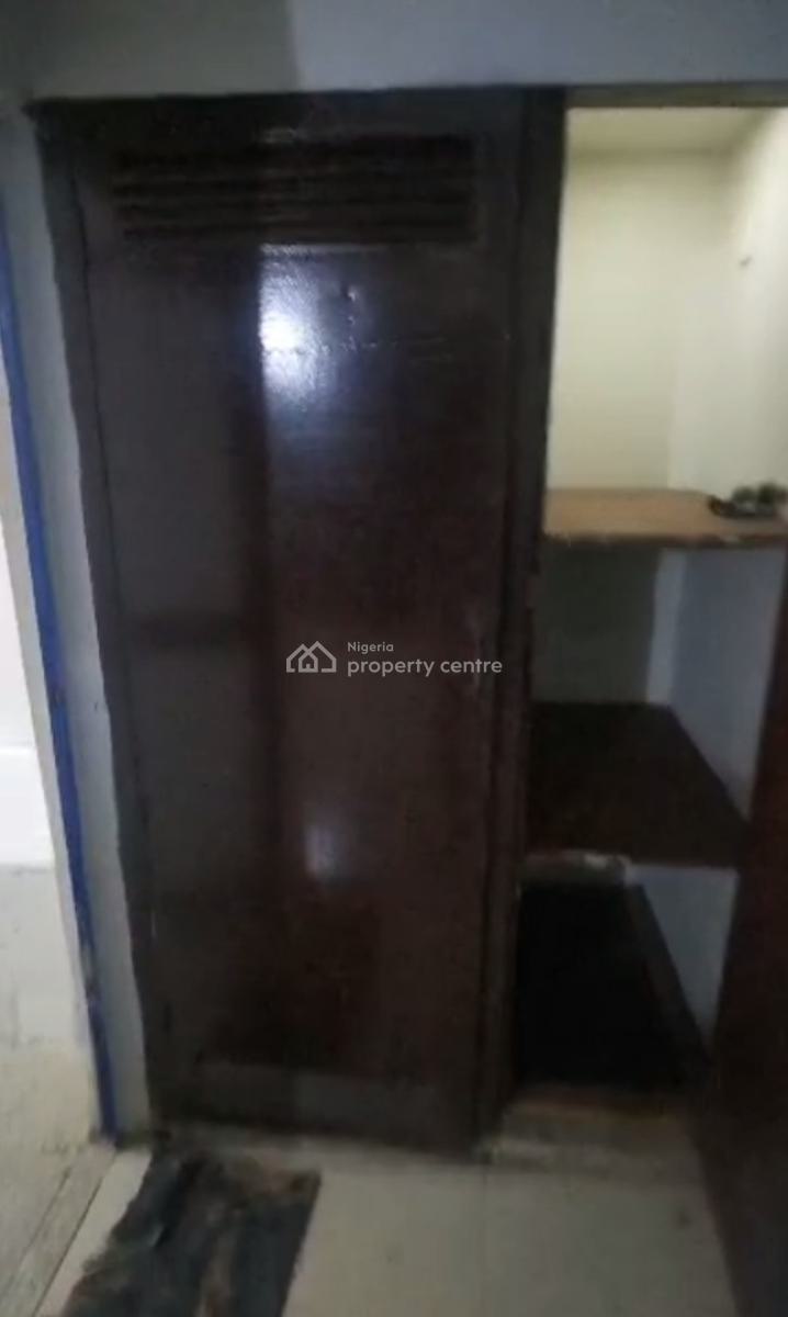a Decent Mini Flat, Bode Thomas, Surulere, Lagos, Mini Flat (room and Parlour) for Rent