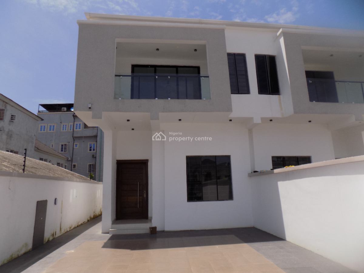 Very Big 4 Bedrooms Semi Detached Duplex with Bq, Ologolo, Lekki, Lagos, Semi-detached Duplex for Sale