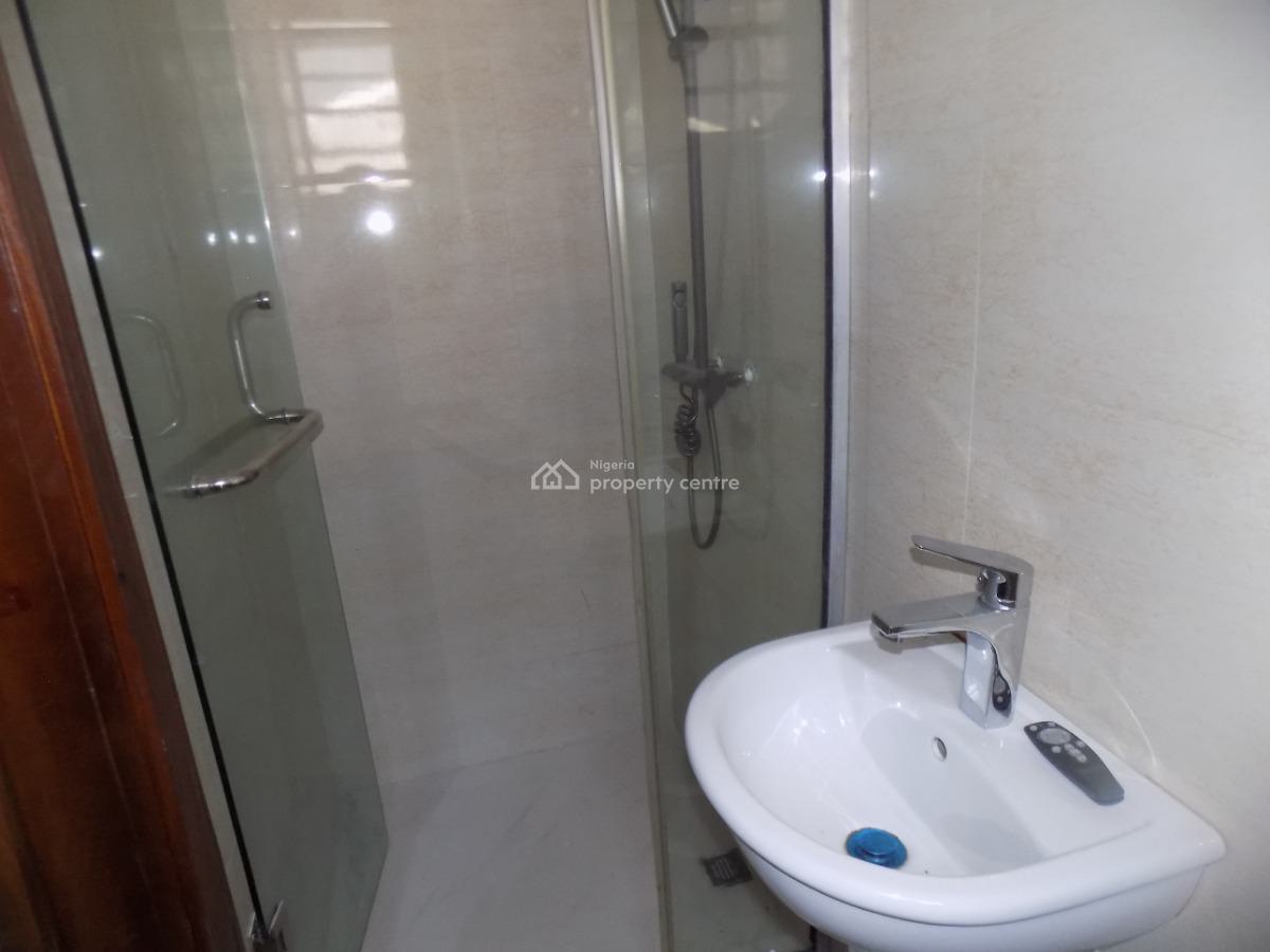 Very Big 4 Bedrooms Semi Detached Duplex with Bq, Ologolo, Lekki, Lagos, Semi-detached Duplex for Sale