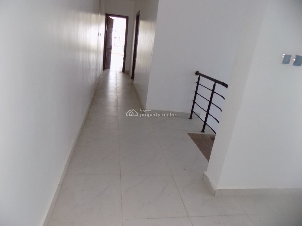 Very Big 4 Bedrooms Semi Detached Duplex with Bq, Ologolo, Lekki, Lagos, Semi-detached Duplex for Sale
