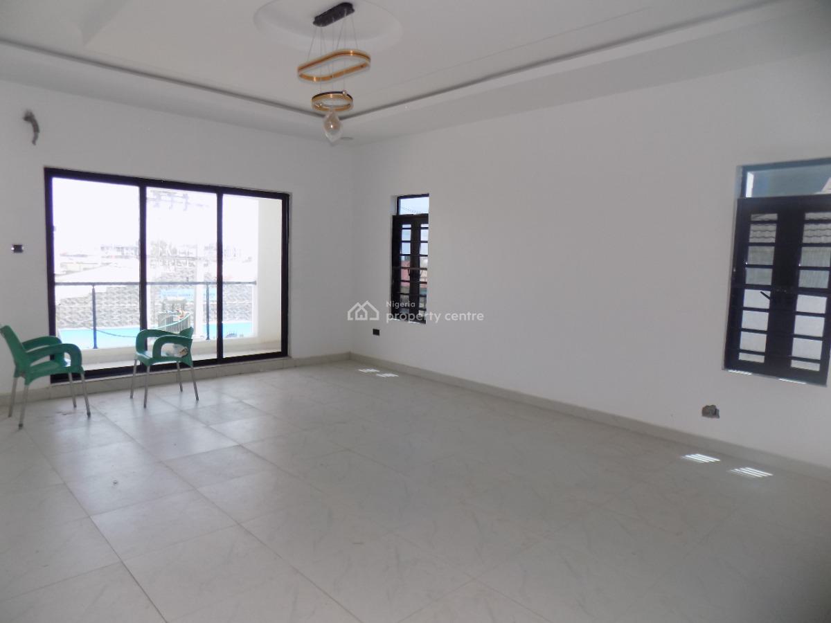 Very Big 4 Bedrooms Semi Detached Duplex with Bq, Ologolo, Lekki, Lagos, Semi-detached Duplex for Sale