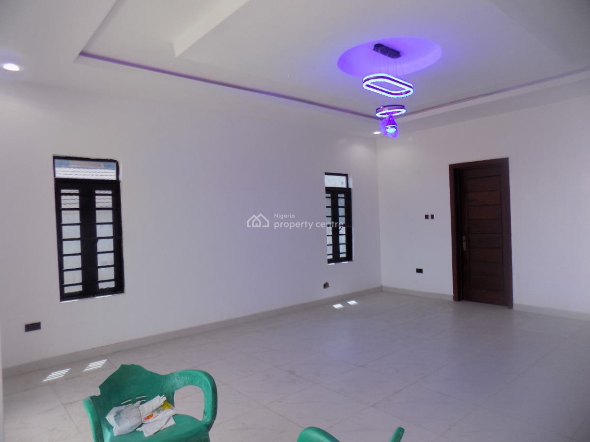 Very Big 4 Bedrooms Semi Detached Duplex with Bq, Ologolo, Lekki, Lagos, Semi-detached Duplex for Sale