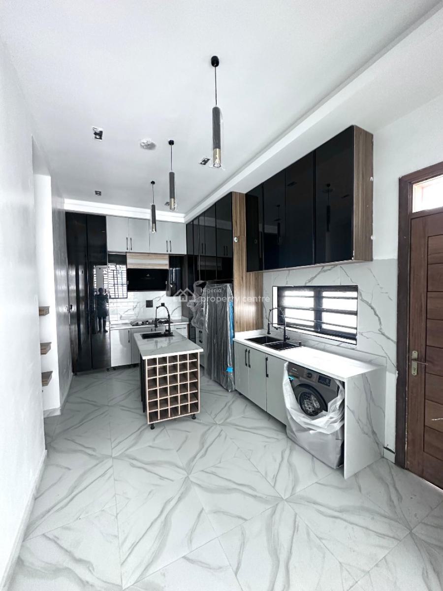Nice and Spacious 4 Bedroom Semi Detached Duplex, Orchid Road By Chevron Tollgate Lekki, Lekki, Lagos, Semi-detached Duplex for Sale