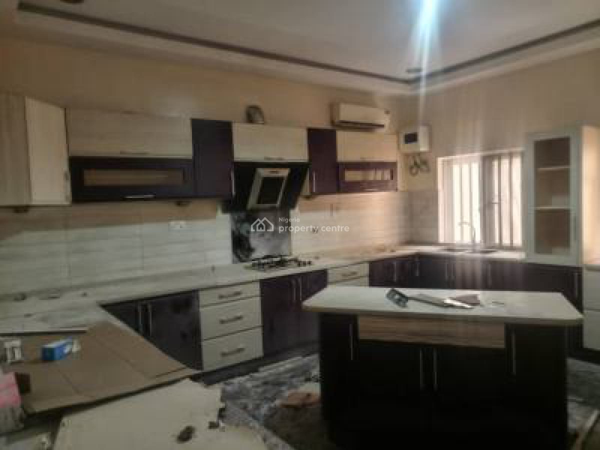 Property Description 5 Bedroom Fully Detached Duplex Plus 2 Rooms Bq, Ikeja Gra, Ikeja, Lagos, Detached Duplex for Sale