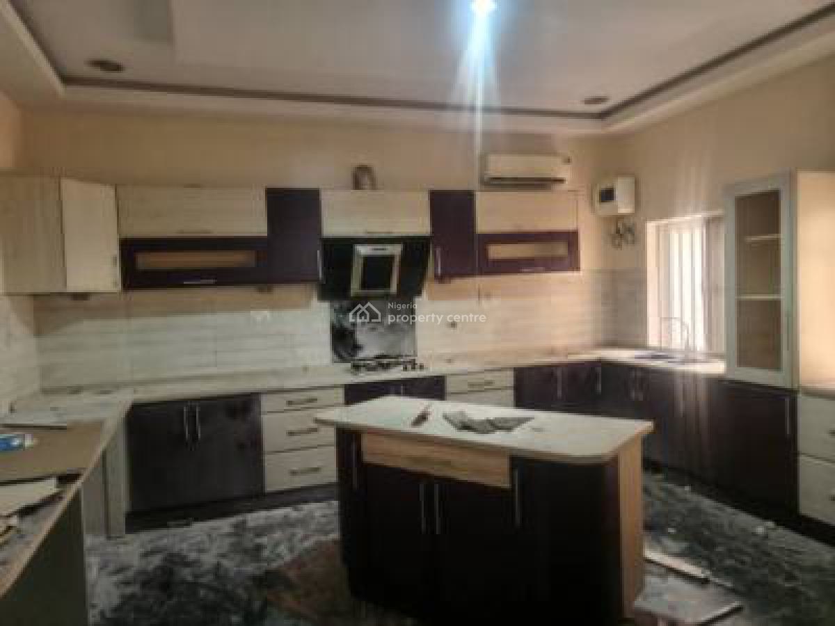Property Description 5 Bedroom Fully Detached Duplex Plus 2 Rooms Bq, Ikeja Gra, Ikeja, Lagos, Detached Duplex for Sale