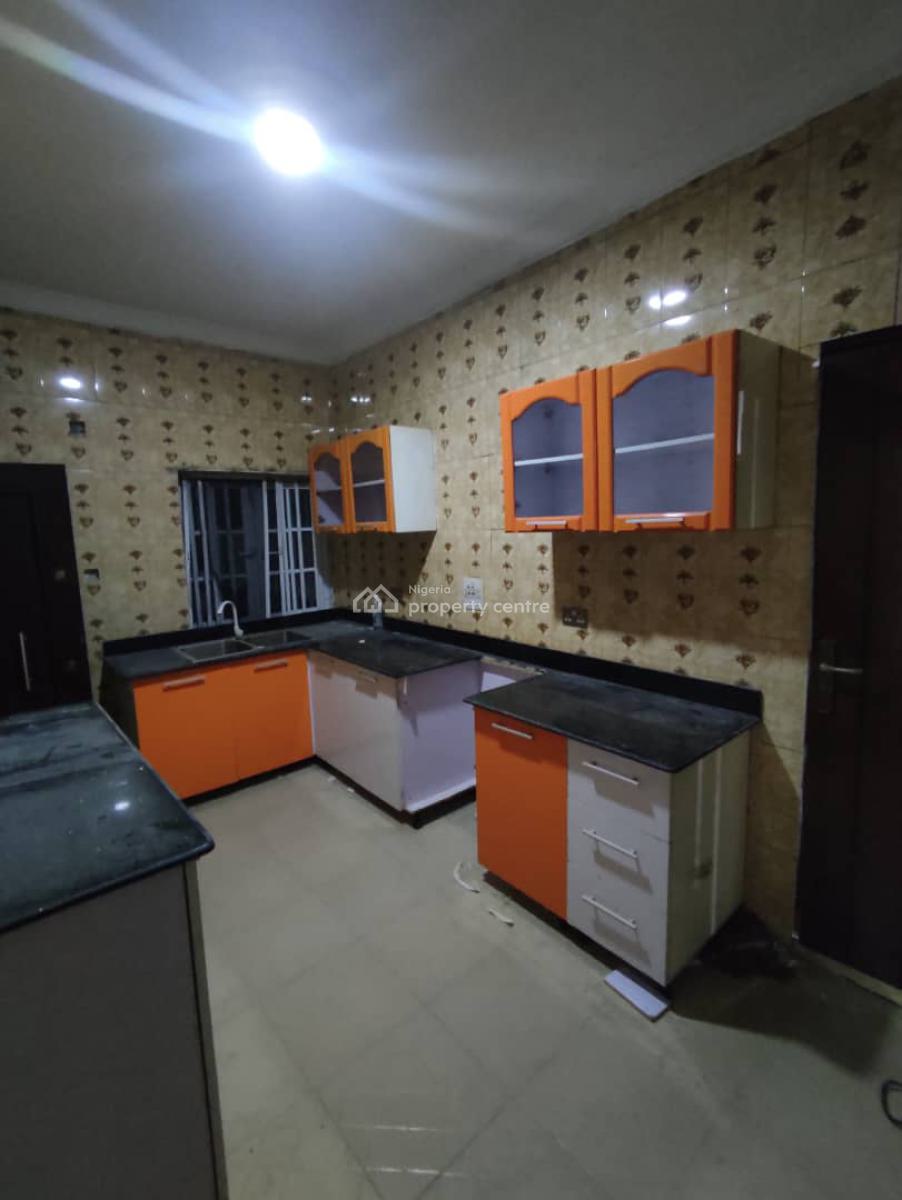 Luxury 2 Bedroom Flat, Peacevile, Badore, Ajah, Lagos, Flat / Apartment for Rent