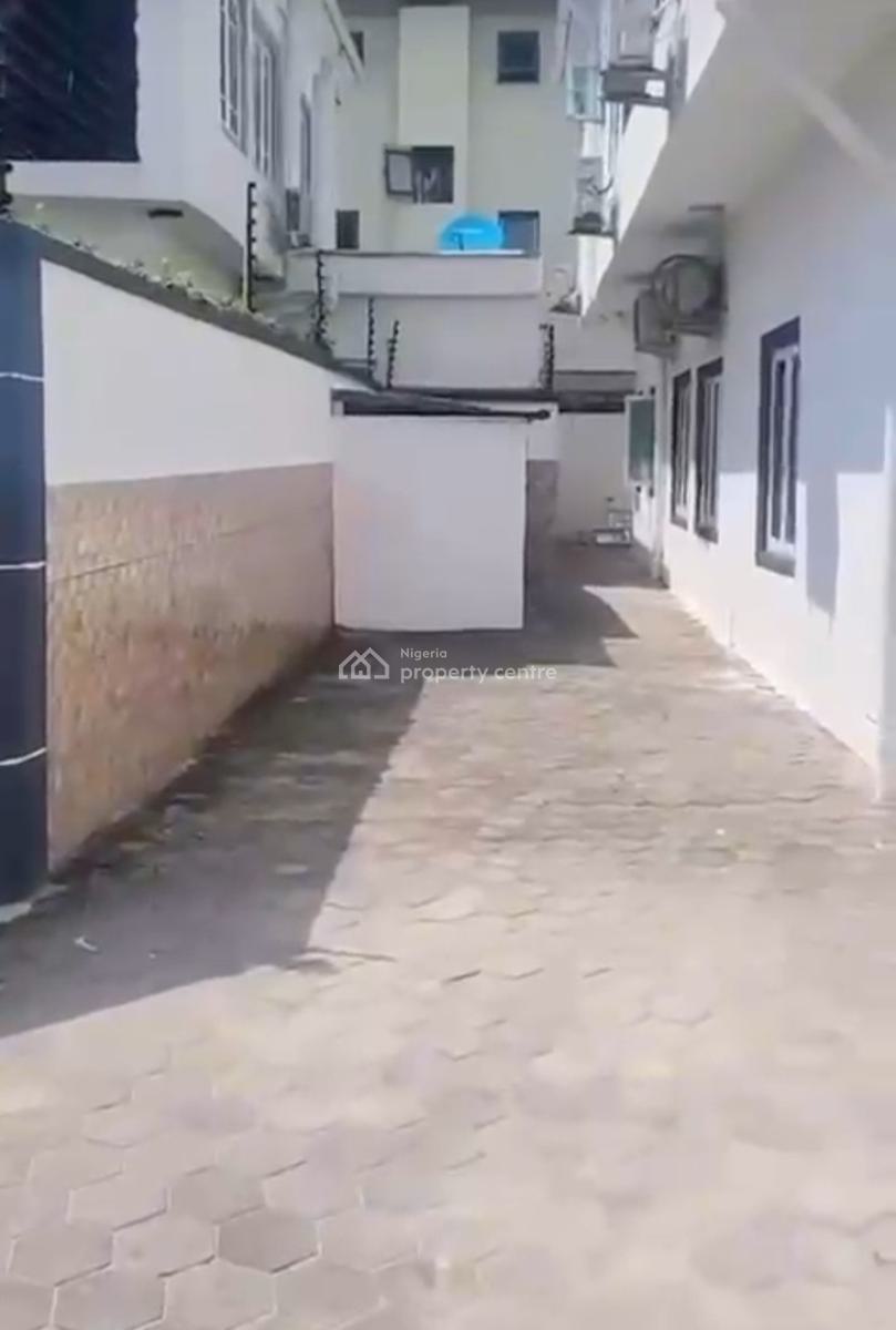 5 Bedrooms Detached House with 2 Bedrooms Bq, Lekki Phase 1, Lekki, Lagos, Detached Duplex for Sale