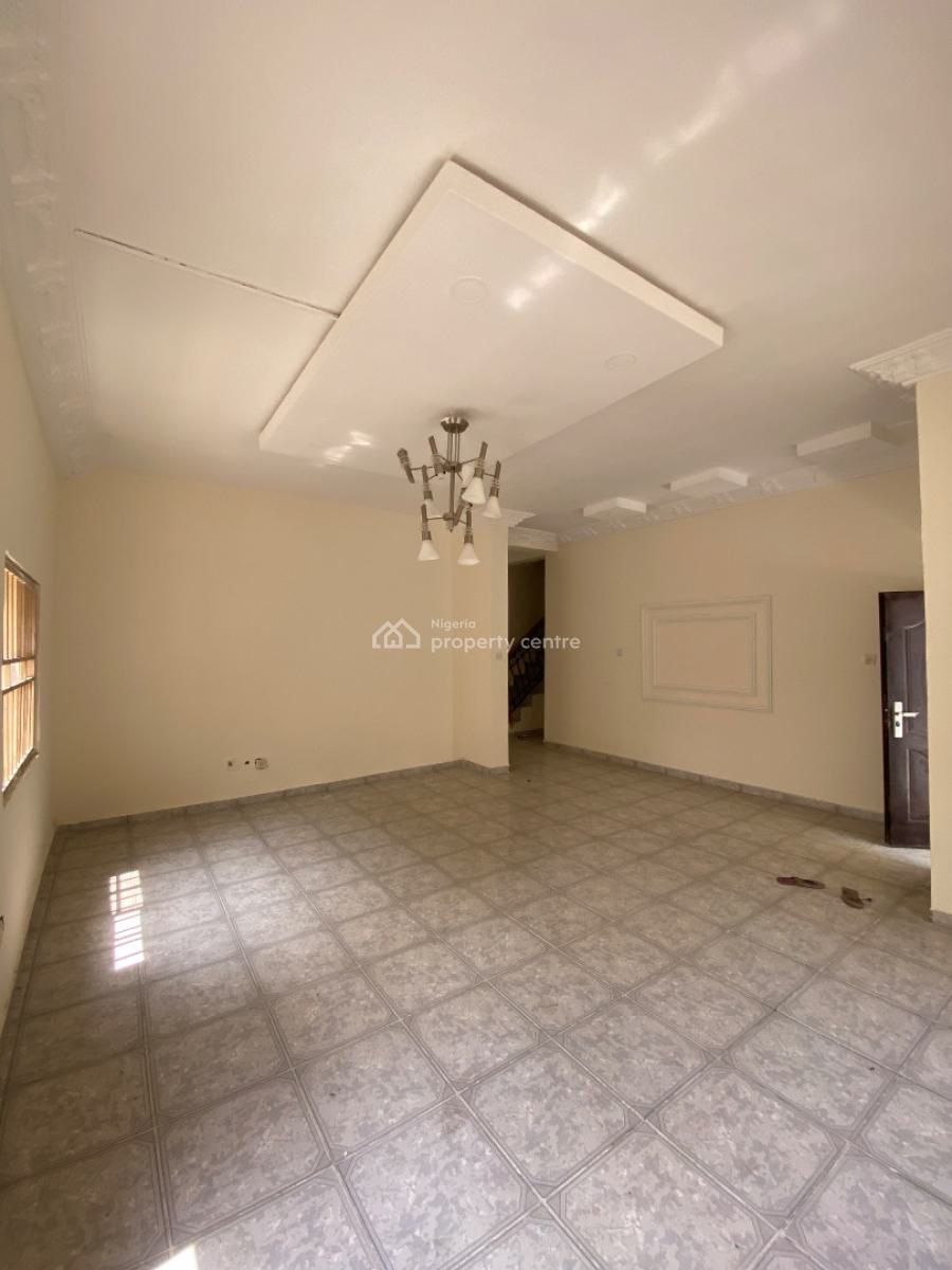 Spacious 4 Bedroom Duplex, Off 2nd Avenue, Gwarinpa, Abuja, Semi-detached Duplex for Rent