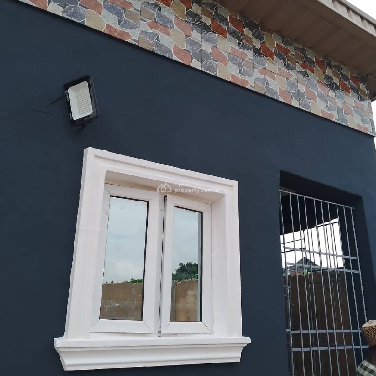 a Newly Built Room and Parlor, Lucky Fiber Road, Ikorodu, Lagos, Flat / Apartment for Rent