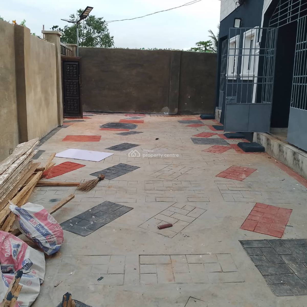 a Newly Built Room and Parlor, Lucky Fiber Road, Ikorodu, Lagos, Flat / Apartment for Rent