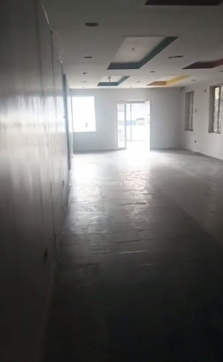 an Open Space, Ogunlana, Surulere, Lagos, Commercial Property for Rent