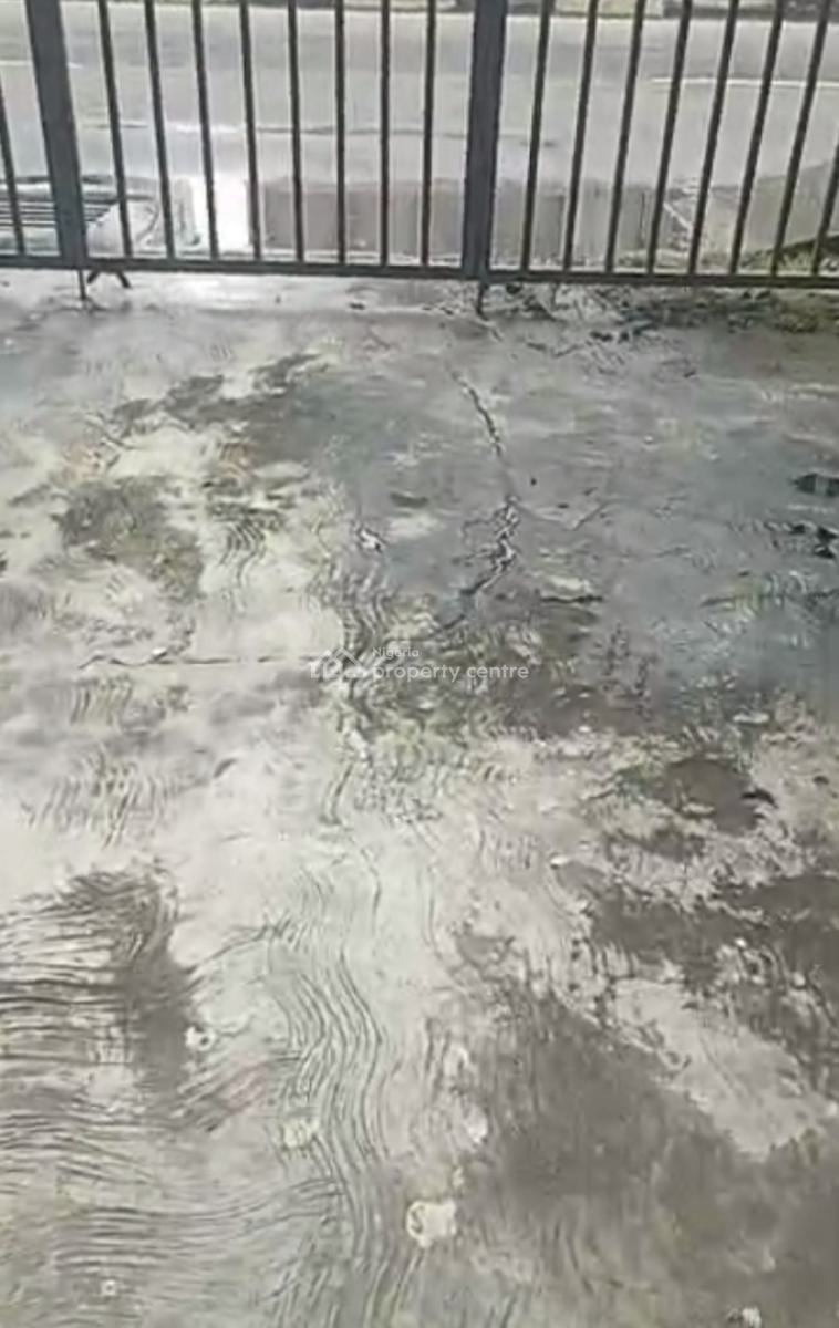 an Open Space, Ogunlana, Surulere, Lagos, Commercial Property for Rent