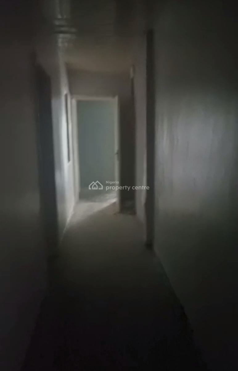 an Open Space, Ogunlana, Surulere, Lagos, Commercial Property for Rent