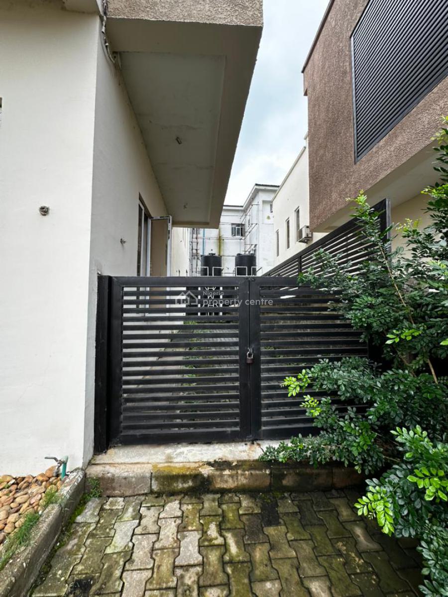 5 Semi Detached Duplex Carcass, Diplomatic Zone., Katampe Extension, Katampe, Abuja, Detached Duplex for Sale