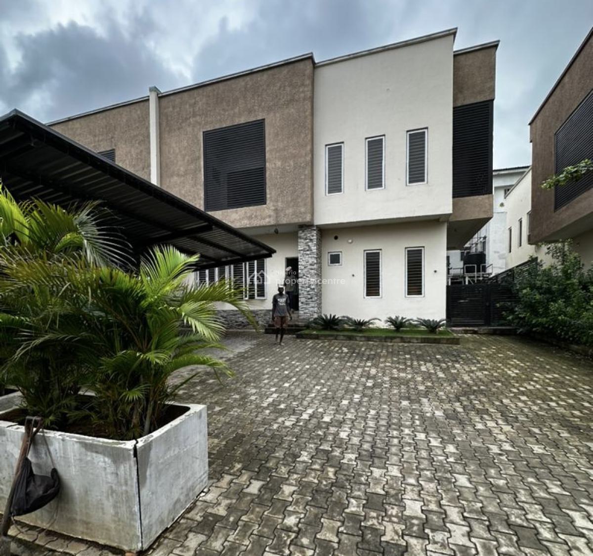 5 Semi Detached Duplex Carcass, Diplomatic Zone., Katampe Extension, Katampe, Abuja, Detached Duplex for Sale