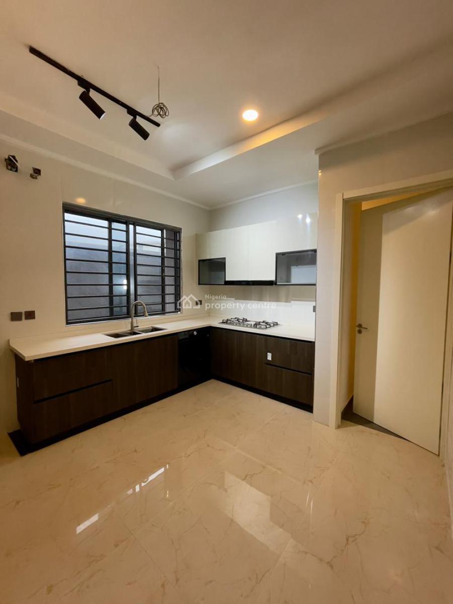 Brand New Fully Serviced 5-bedroom Maisonette, Lekki Phase 1, Lekki, Lagos, House for Sale