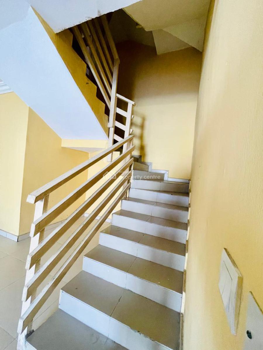 Fully Fitted 4 Bedroom Terrace with Bq, Osapa, Lekki, Lagos, Terraced Duplex for Sale