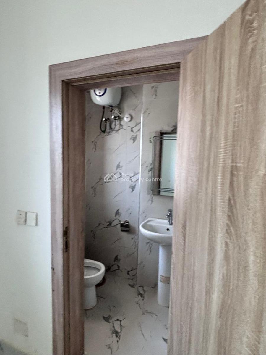 Luxury Newly Build 3-bedroom Flat with Bq, Periwinkle Estate,freedom Way, Lekki Phase 1, Lekki, Lagos, Block of Flats for Sale