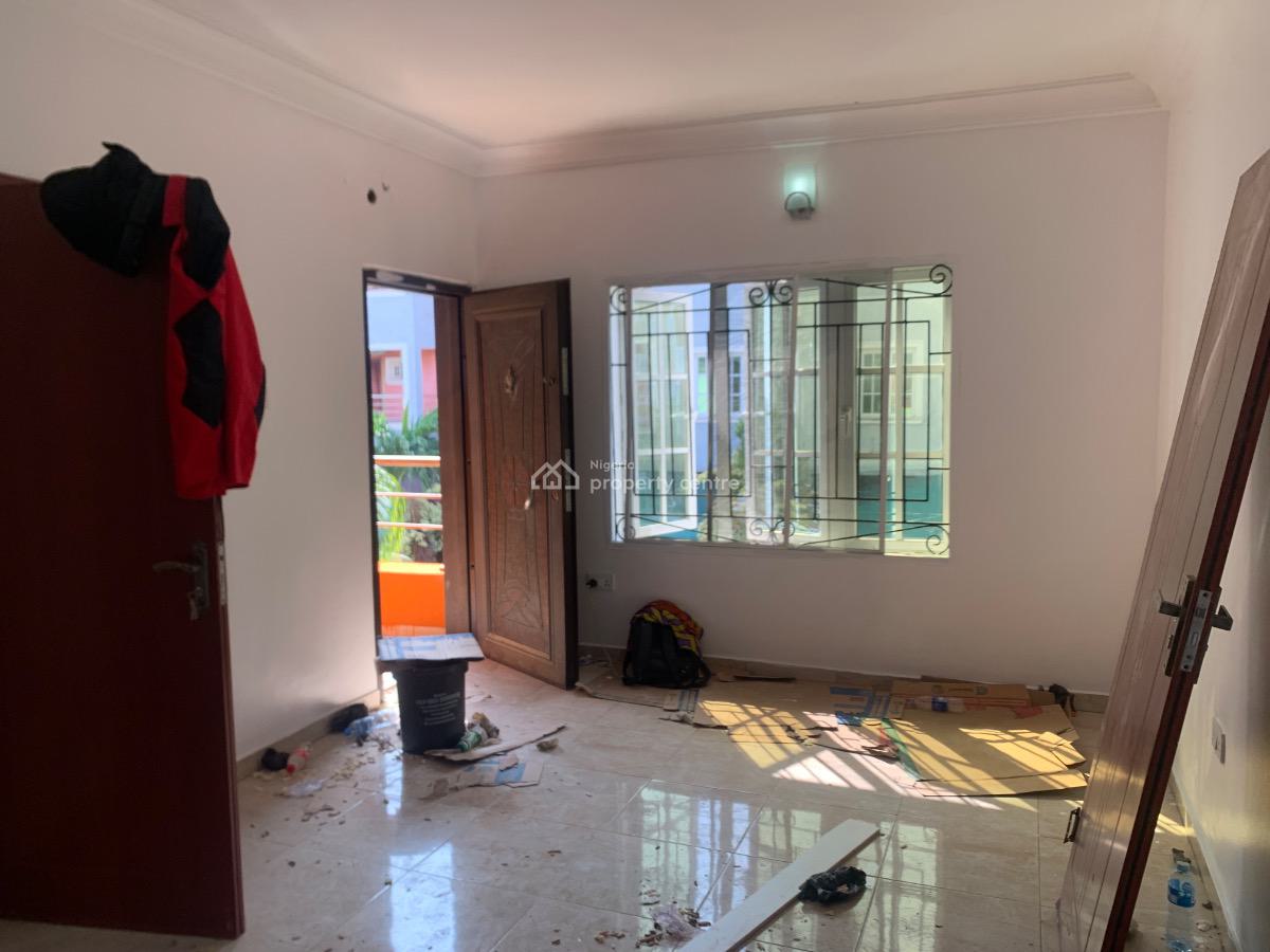 Self Contain, Paradise 3 Estate, Chevron Drive, Lekki, Lagos, Self Contain (single Rooms) for Rent