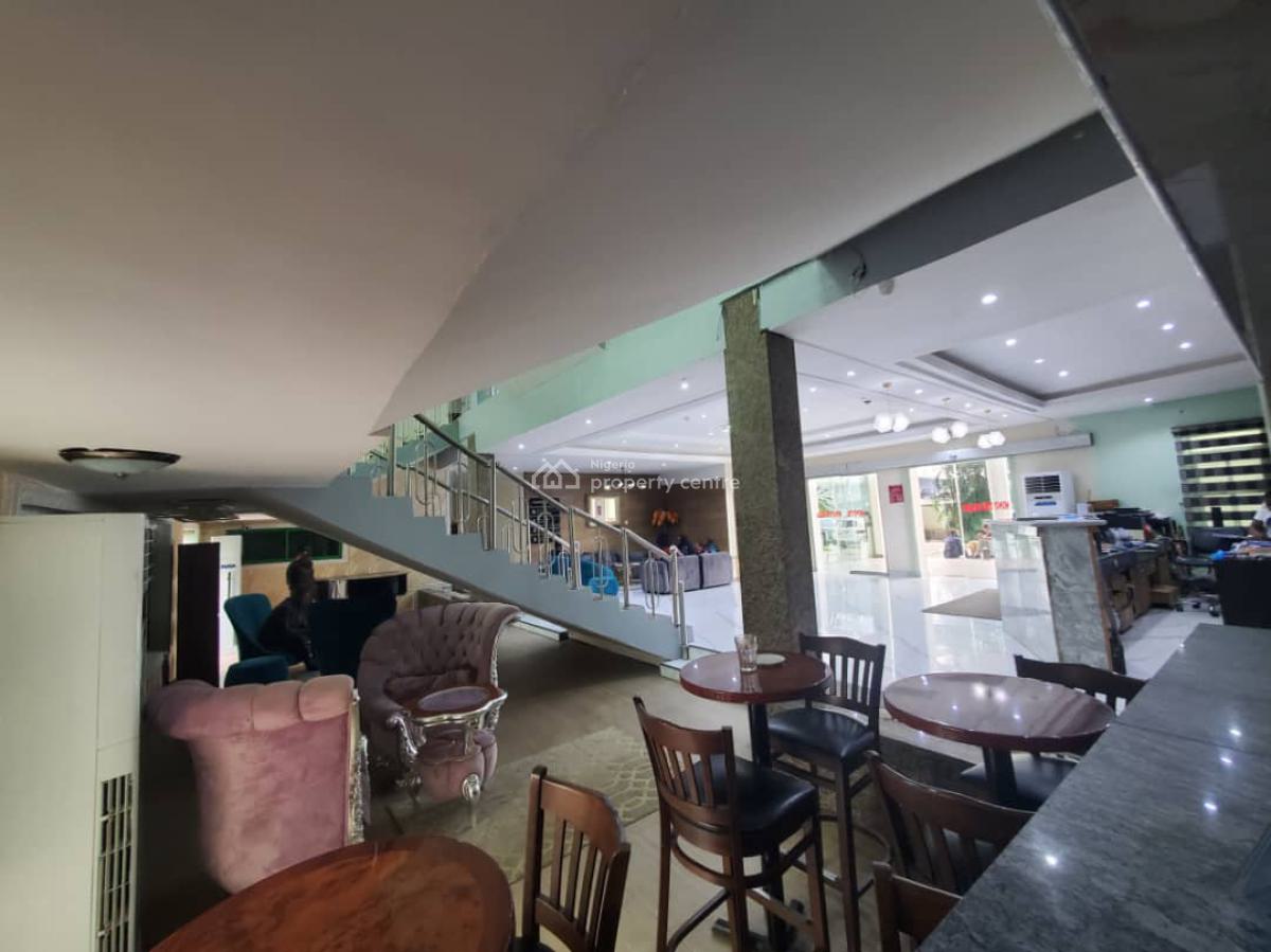 82 Rooms Hotel Fully Functioning with Full Activities, Off Admiralty Way, Lekki Phase 1, Lekki, Lagos, House for Sale