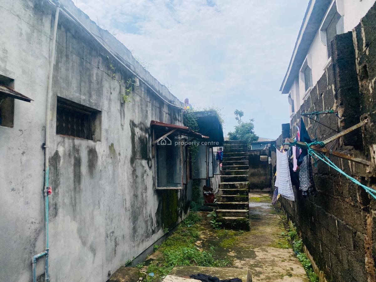 6 Bedrooms Bungalow Property, Pipeline Road, Idimu, Lagos, Detached Bungalow for Sale