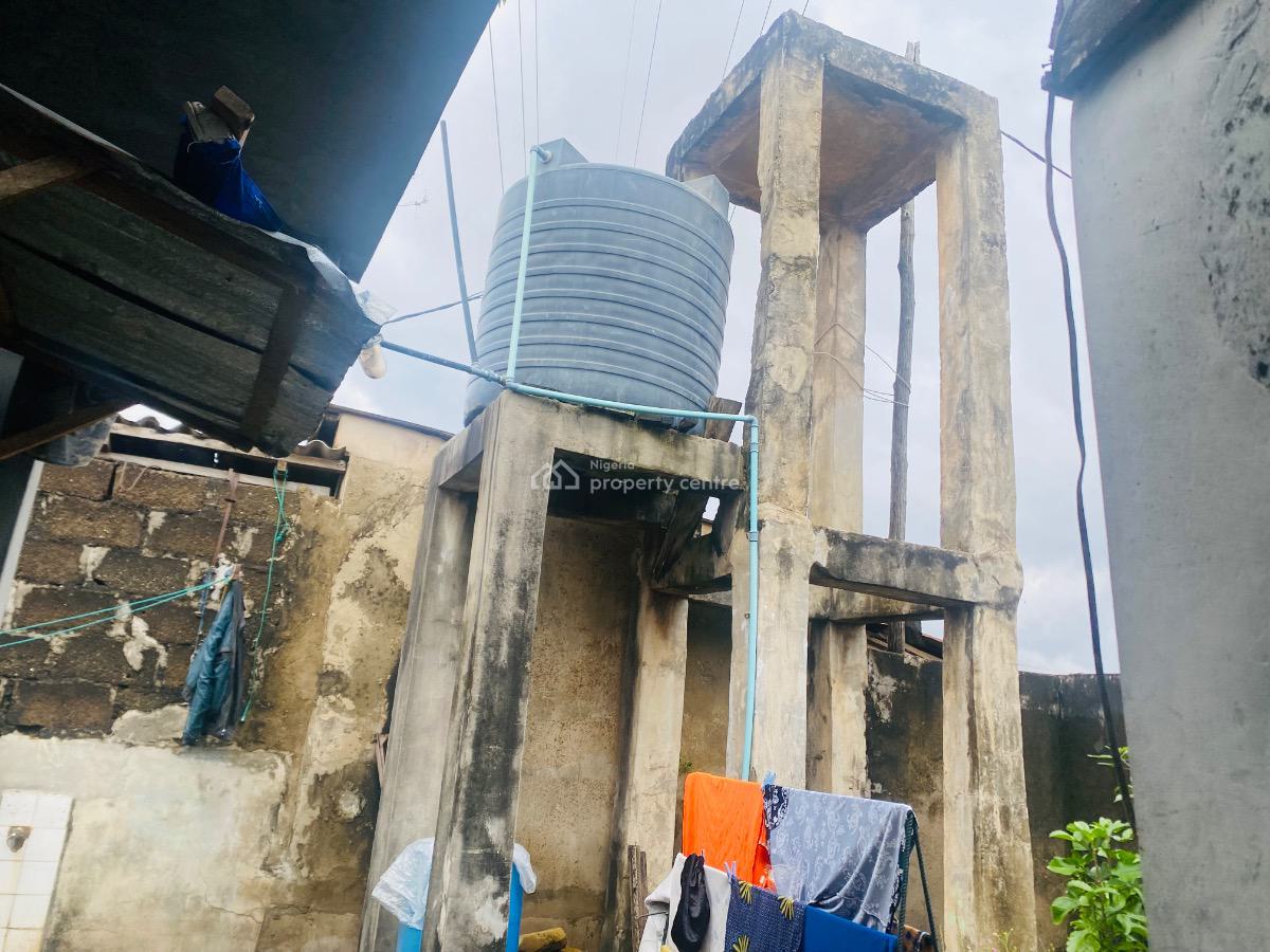 6 Bedrooms Bungalow Property, Pipeline Road, Idimu, Lagos, Detached Bungalow for Sale