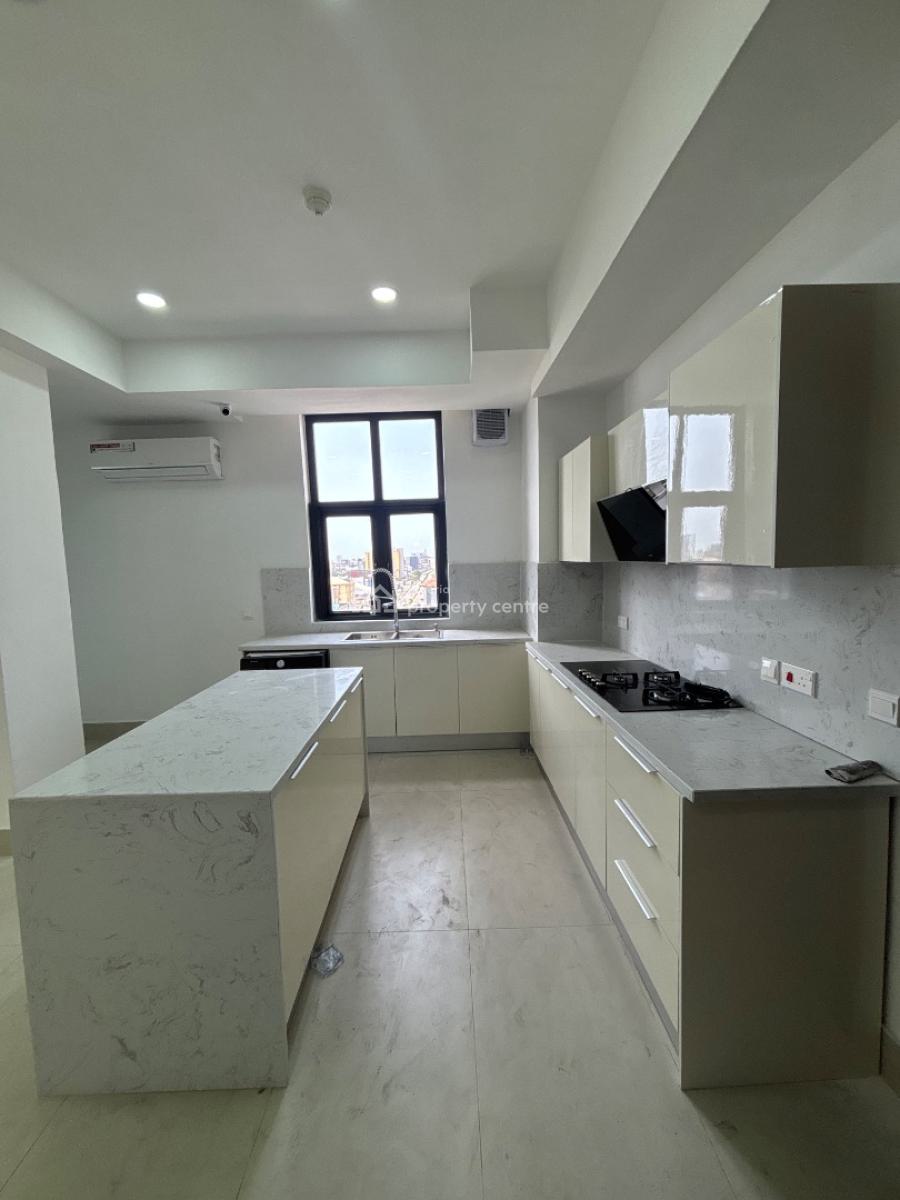 Newly Built 3 Bedroom Apartment with Maids Room and More, Lekki Phase 1, Lekki, Lagos, Flat / Apartment for Sale