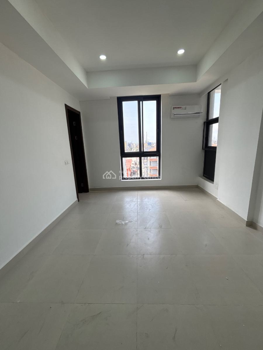 Newly Built 3 Bedroom Apartment with Maids Room and More, Lekki Phase 1, Lekki, Lagos, Flat / Apartment for Sale