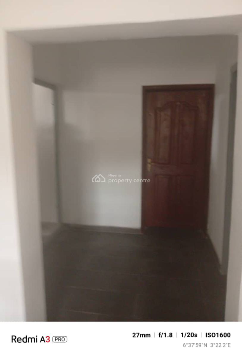 Newly Renovated 2 Bedroom Flat with All Rooms Ensuite, Omole Phase 2, Ikeja, Lagos, Flat / Apartment for Rent