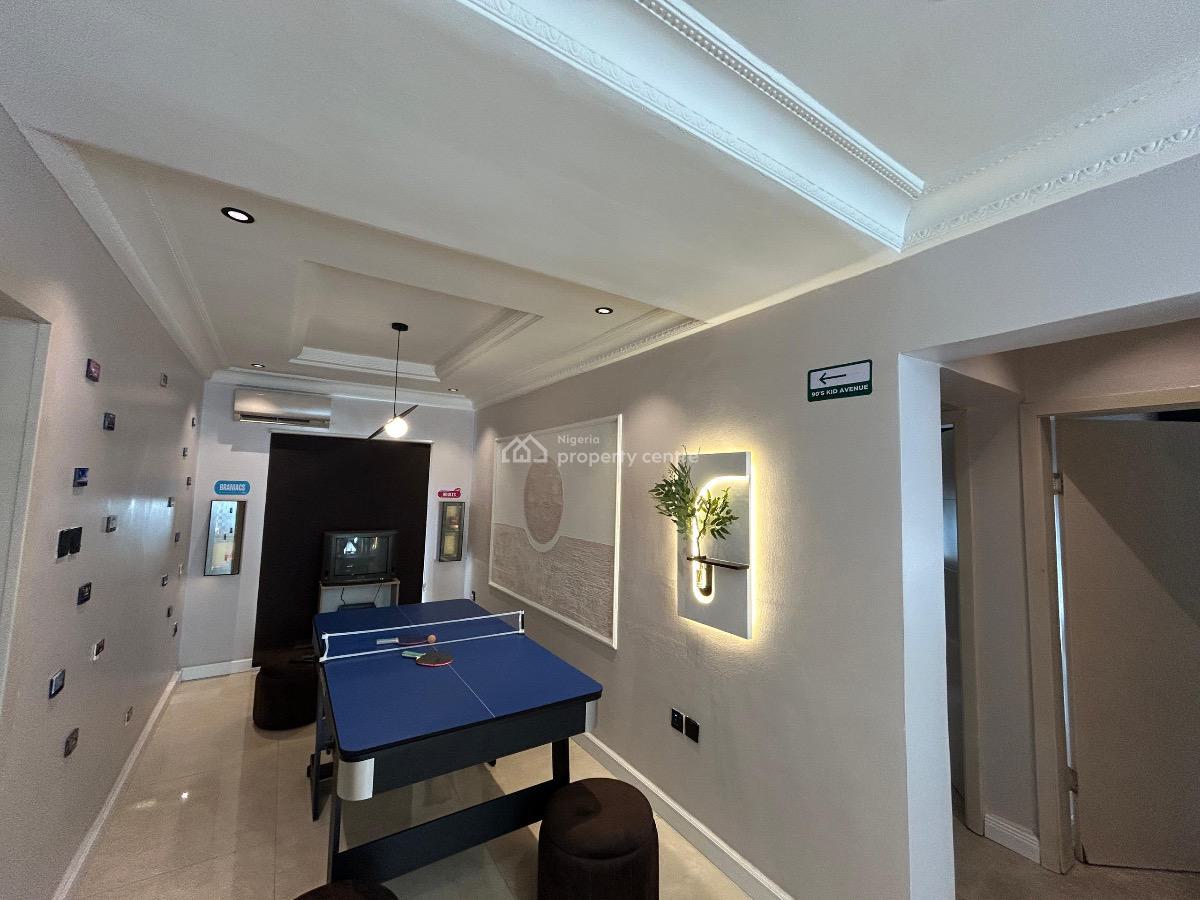 Sophisticated 2 Bedroom Apartment, Lekki Phase 1, Lekki, Lagos, Flat / Apartment Short Let