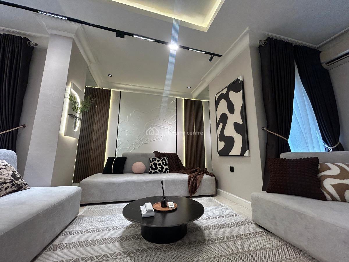 Sophisticated 2 Bedroom Apartment, Lekki Phase 1, Lekki, Lagos, Flat / Apartment Short Let