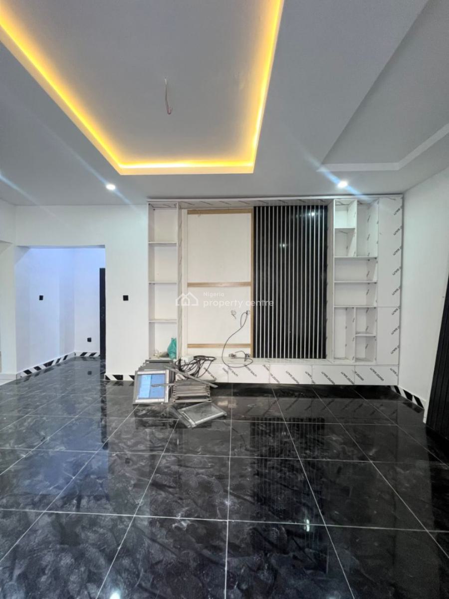 Lovely 2 Bedroom Serviced Apartment in a Secure Estate, Ologolo, Lekki, Lagos, Flat / Apartment for Sale