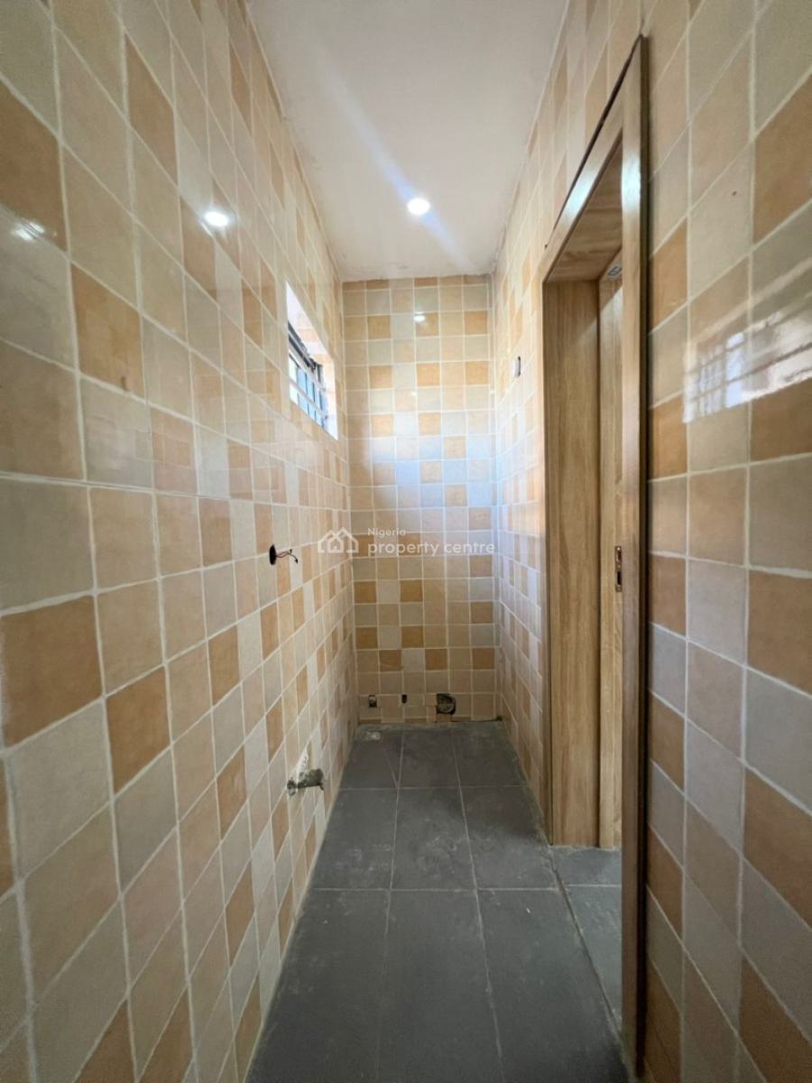 Lovely 2 Bedroom Serviced Apartment in a Secure Estate, Ologolo, Lekki, Lagos, Flat / Apartment for Sale