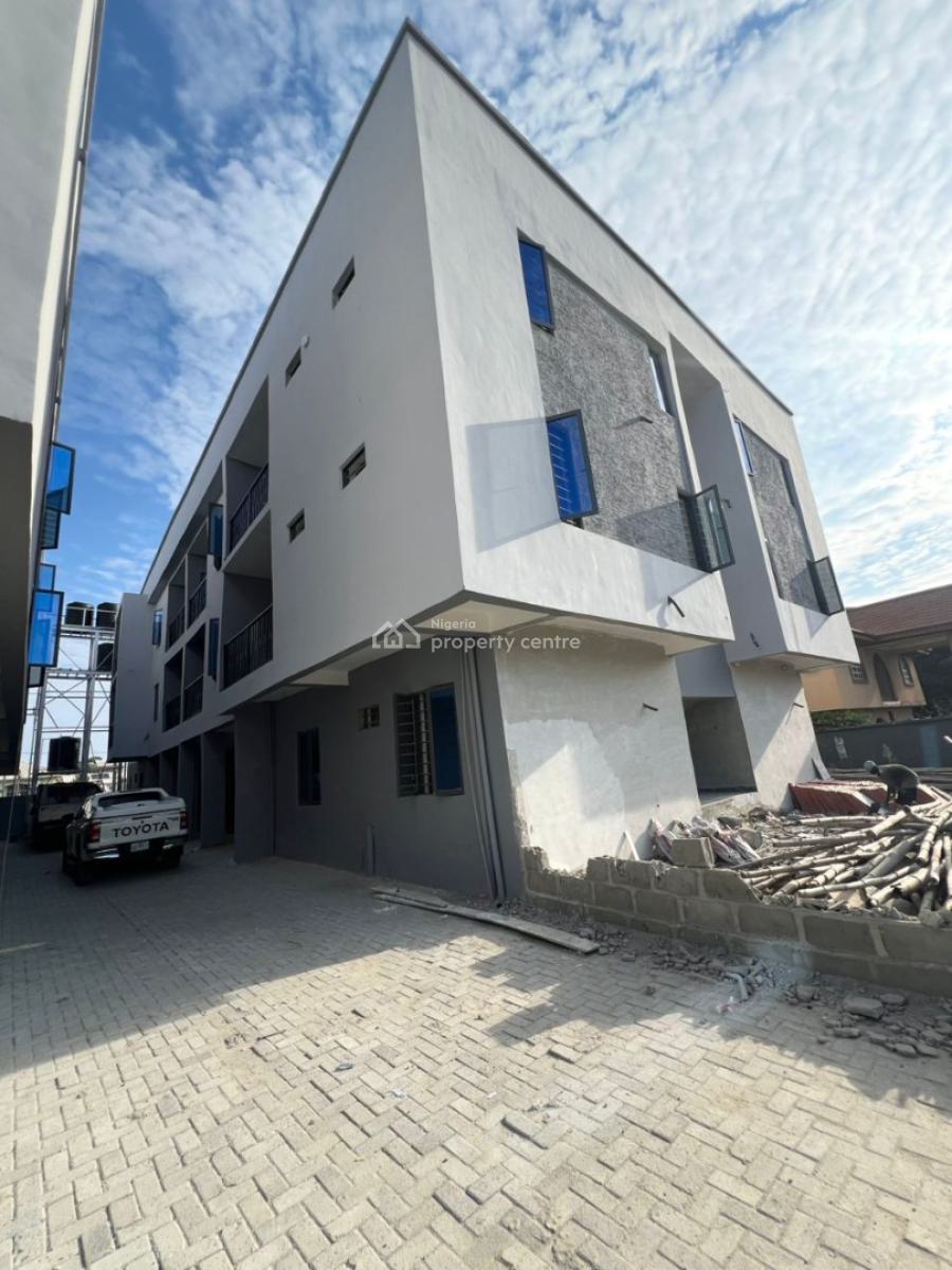 Lovely 2 Bedroom Serviced Apartment in a Secure Estate, Ologolo, Lekki, Lagos, Flat / Apartment for Sale