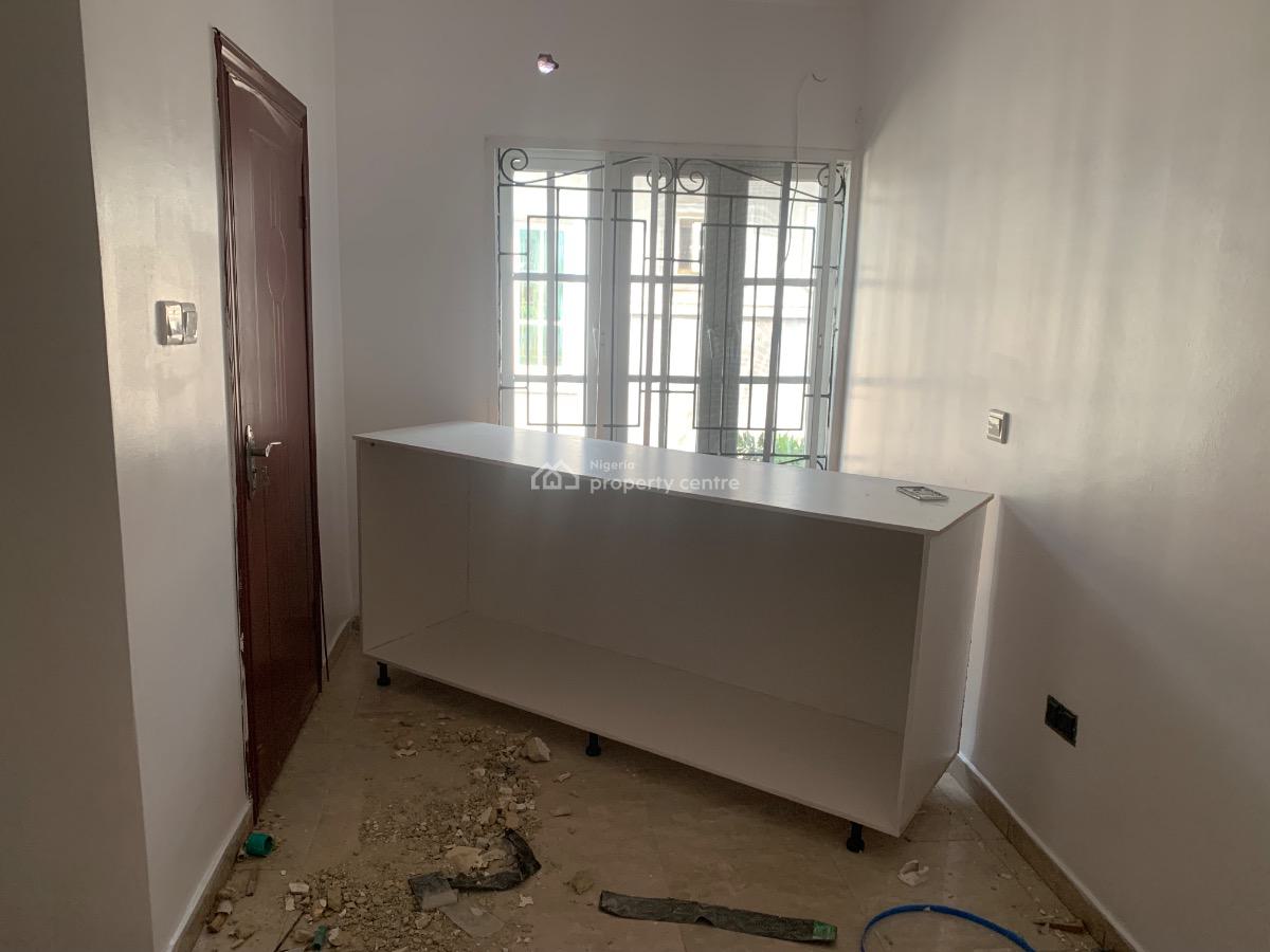 Self Contain (studio), Paradise 3 Estate, Chevron Drive, Lekki, Lagos, Self Contain (single Rooms) for Rent
